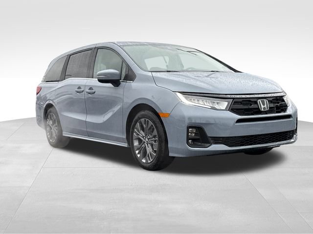 2026 Honda Odyssey Touring's photo