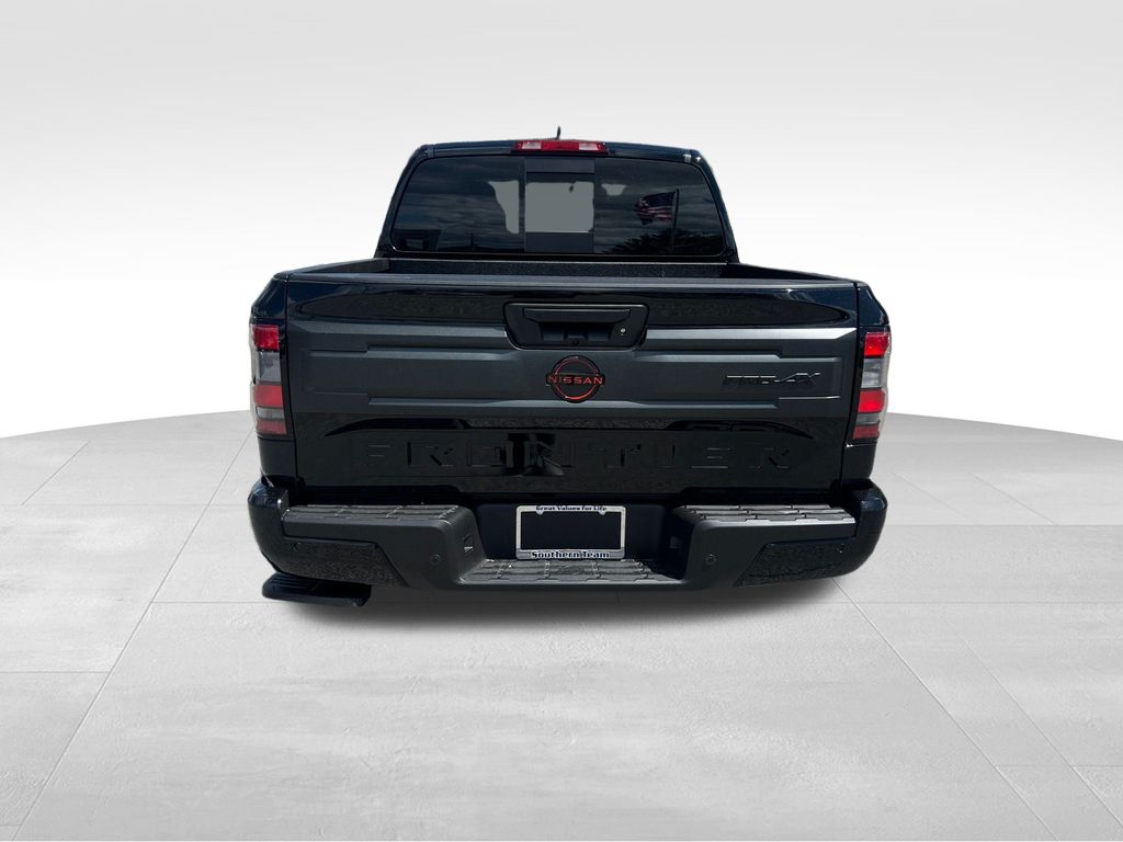 2025 Nissan Frontier PRO-4X photo 4