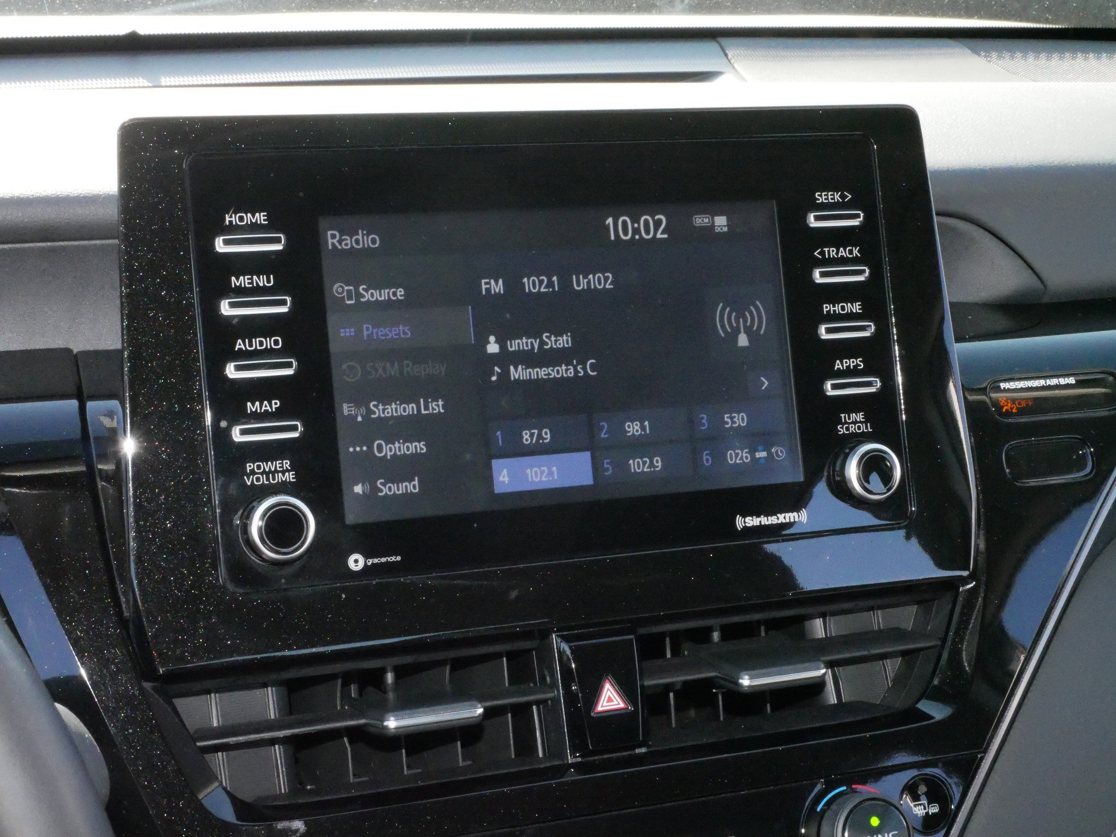 2022 Toyota Camry LE photo 20