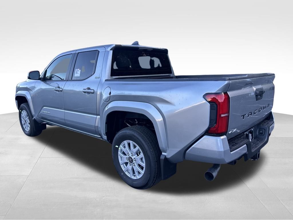 2025 Toyota Tacoma SR5 4x4 Double Cab photo 3