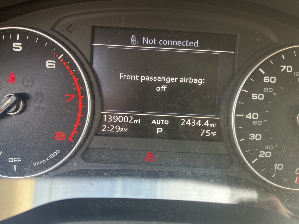 2017 Audi A4 2.0T Premium Quattro photo 5