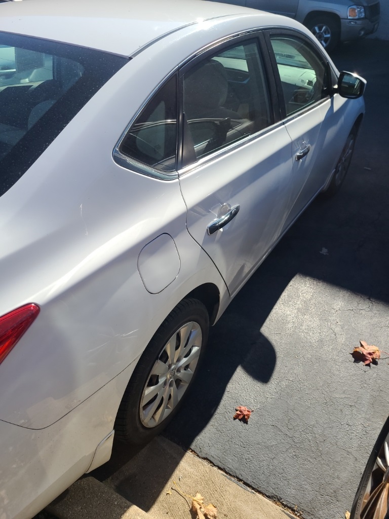 2016 Nissan Sentra S photo 3