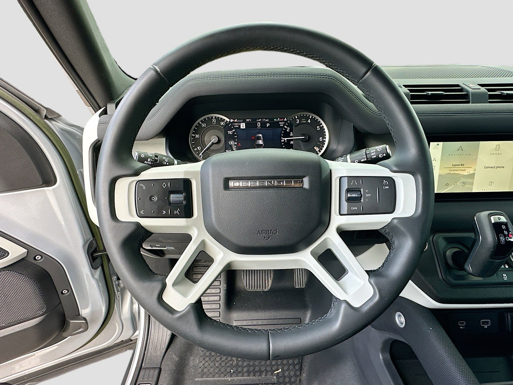2023 Land Rover Defender X-Dynamic SE photo 9