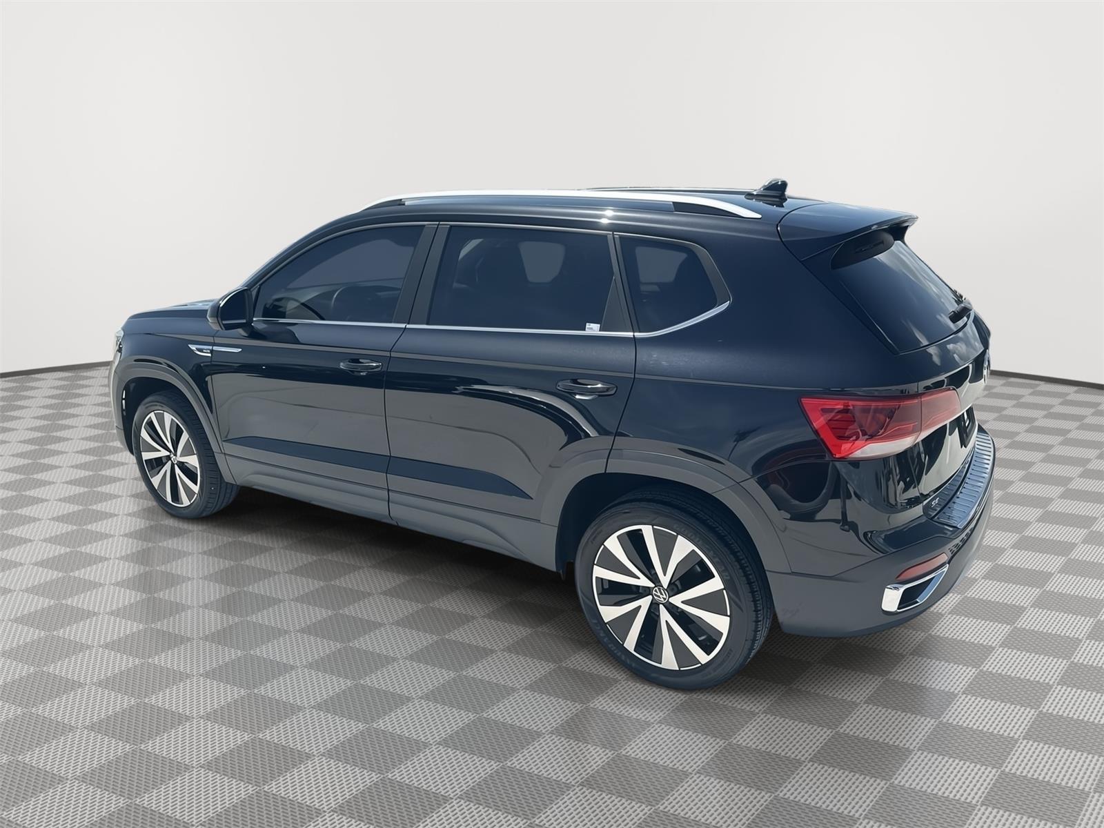 2022 Volkswagen Taos SE photo 6