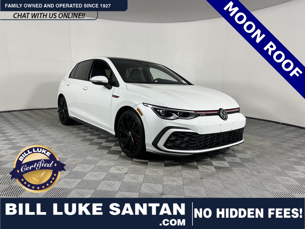 2023 Volkswagen Golf GTI SE's photo