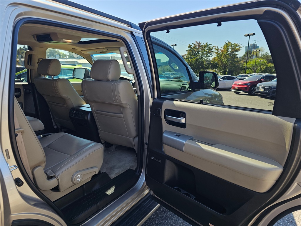 2008 Toyota Sequoia Platinum Sport photo 15