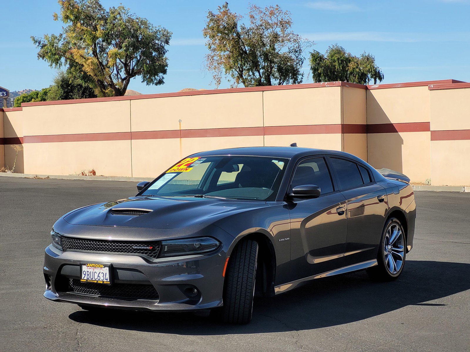 2022 Dodge Charger R/T photo 8