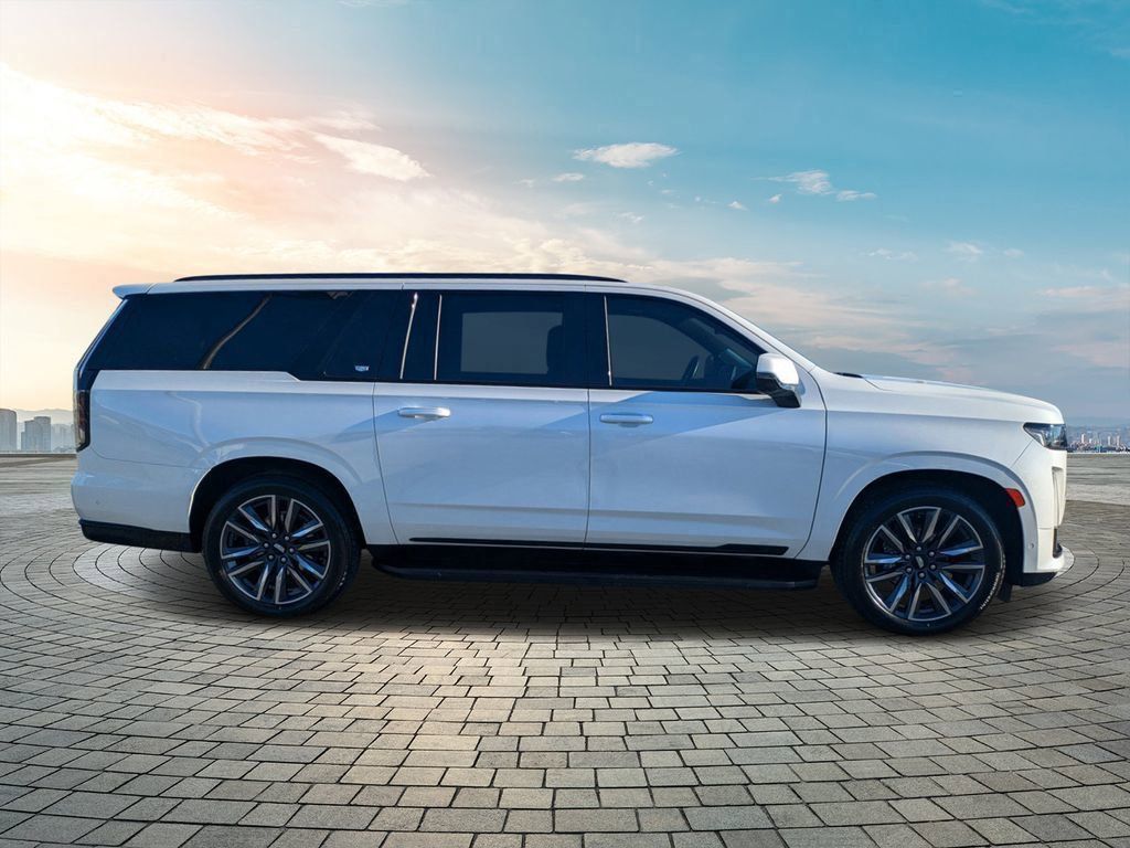 2023 Cadillac Escalade ESV Sport Platinum photo 3