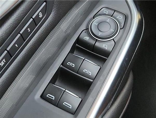 2024 Cadillac XT4 Premium Luxury photo 10