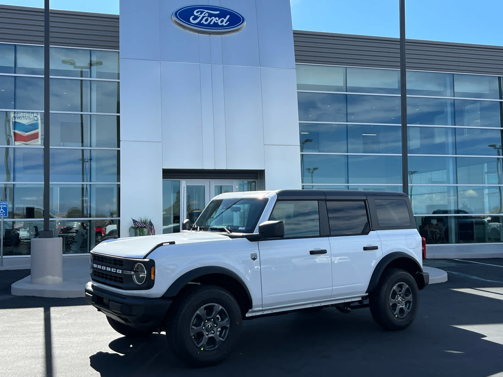 2025 Ford Bronco 4-Door Big Bend's photo