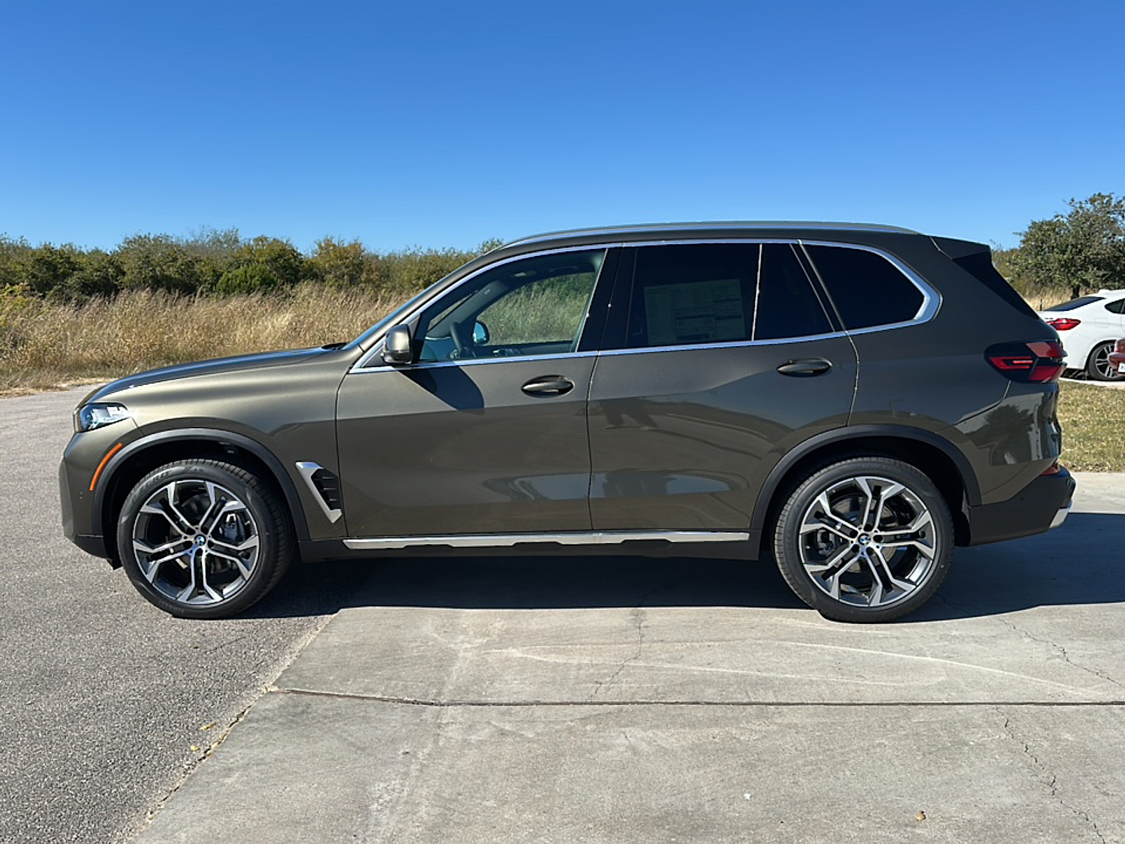 2026 Bmw X5 sDrive40i photo 3