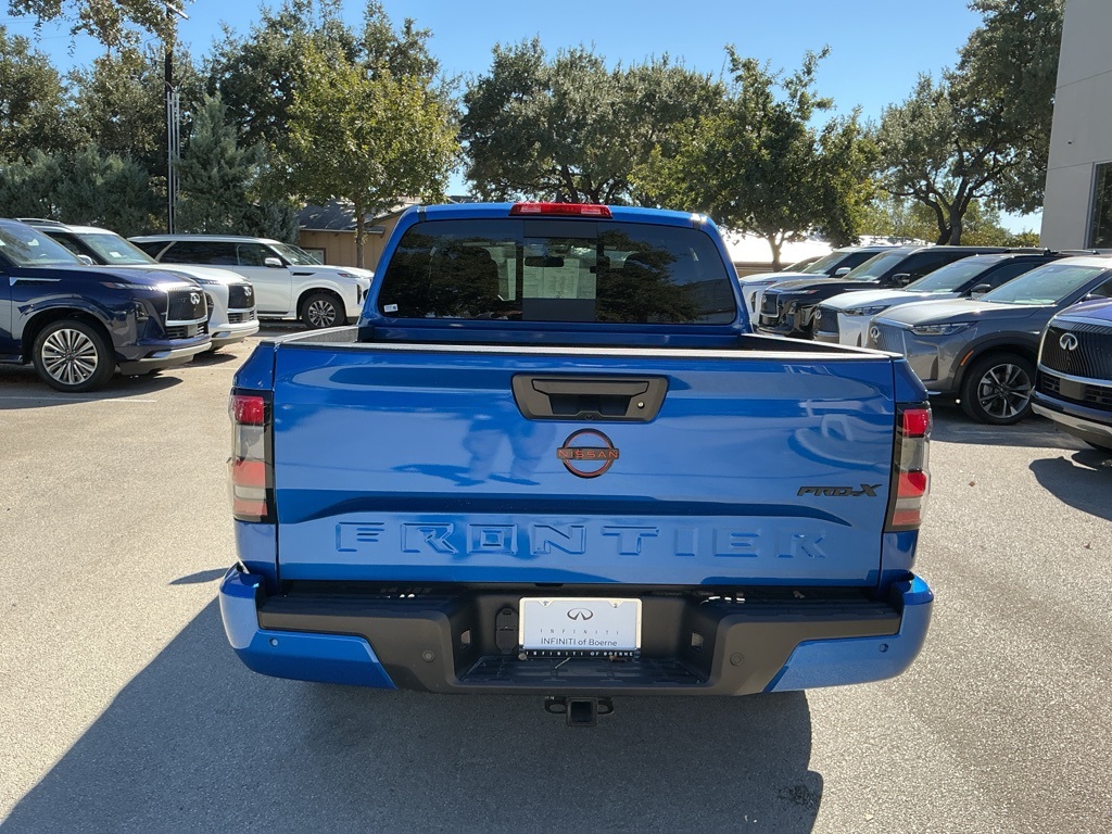 2024 Nissan Frontier PRO-X photo 2