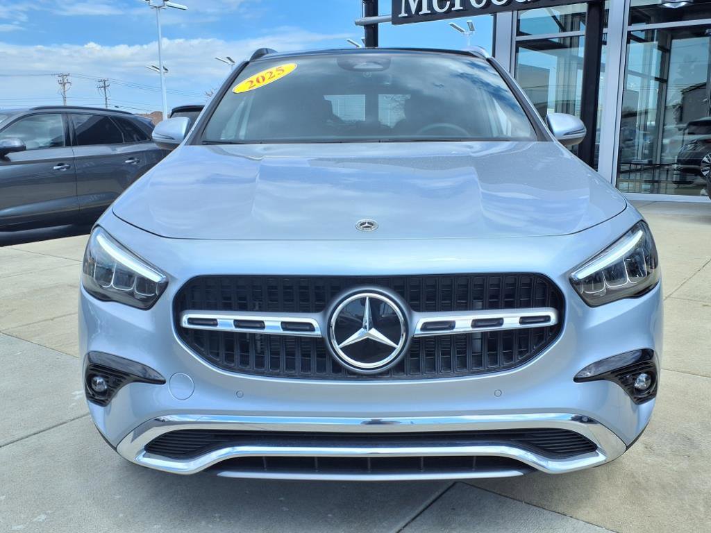2025 Mercedes Benz GLA 250 4MATIC photo 2