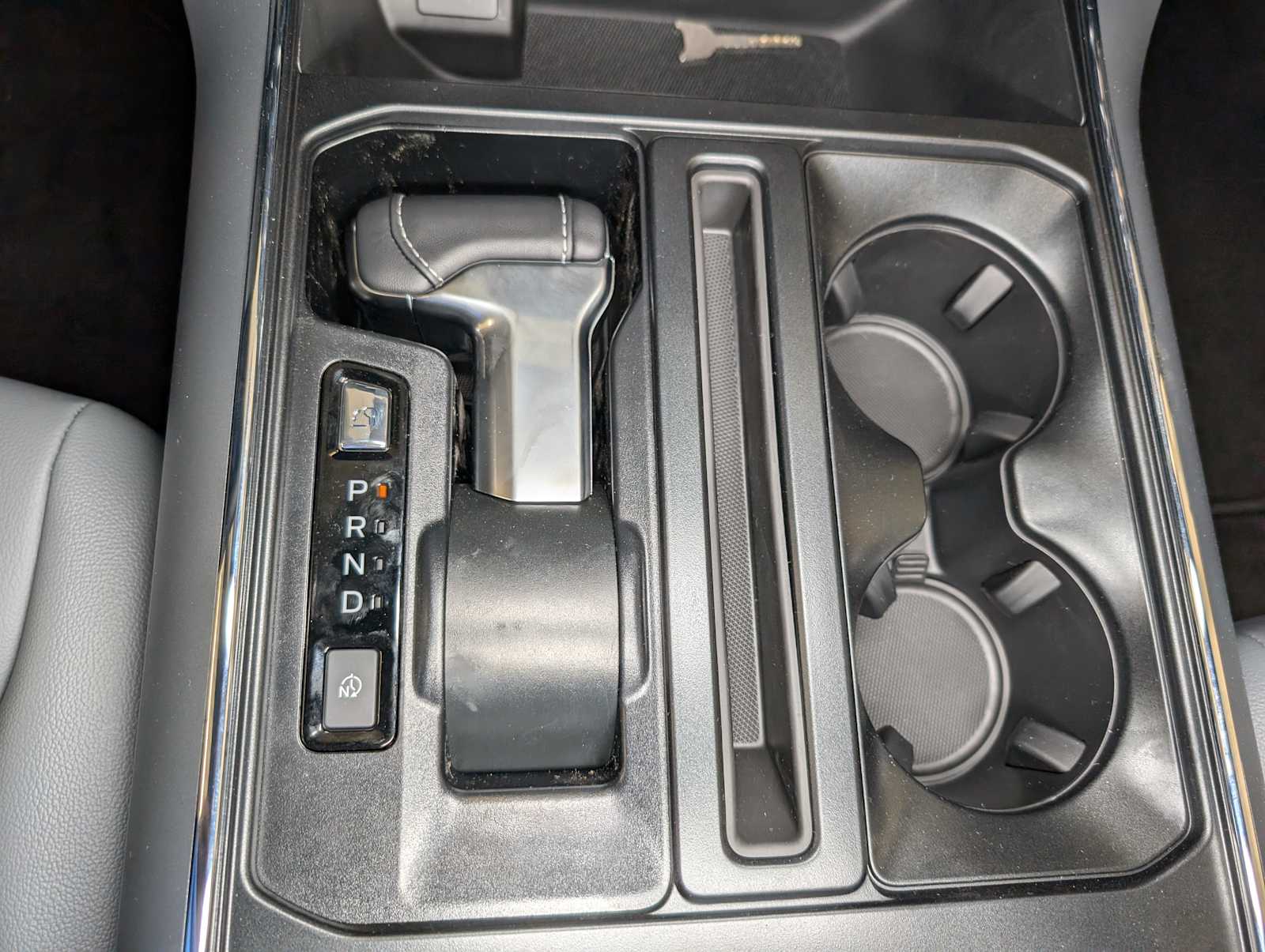 2025 Ford F-150 Lightning photo 24