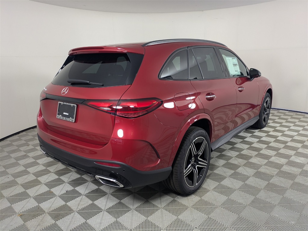 2026 Mercedes Benz GLC 300 photo 4