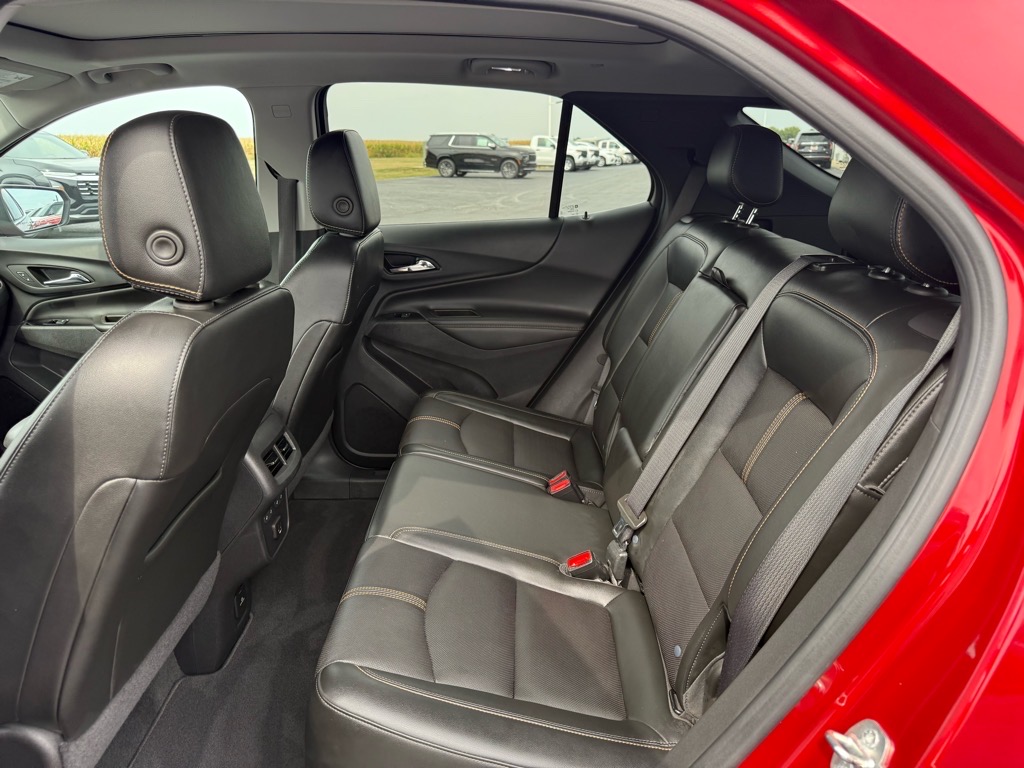 2023 Chevrolet Equinox Premier photo 11