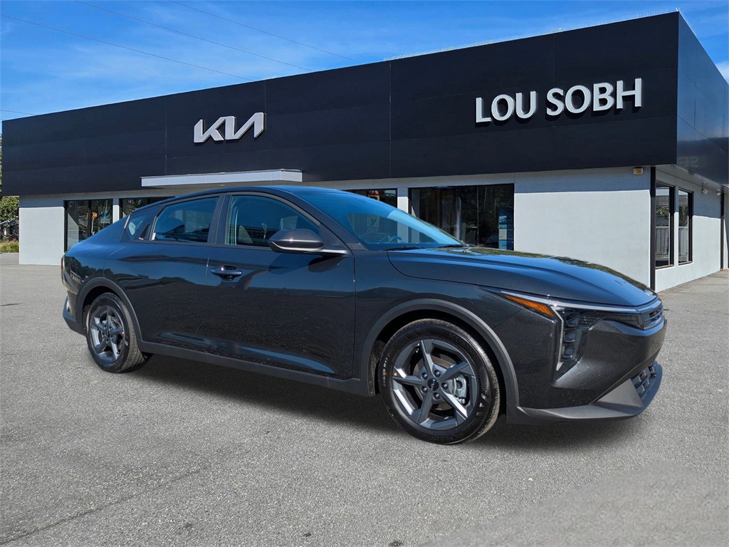 2025 Kia K4 LXS's photo