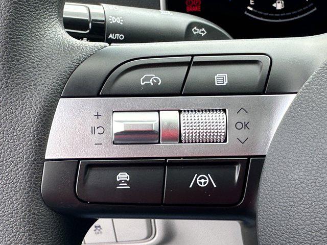 2025 Hyundai Tucson SE photo 19