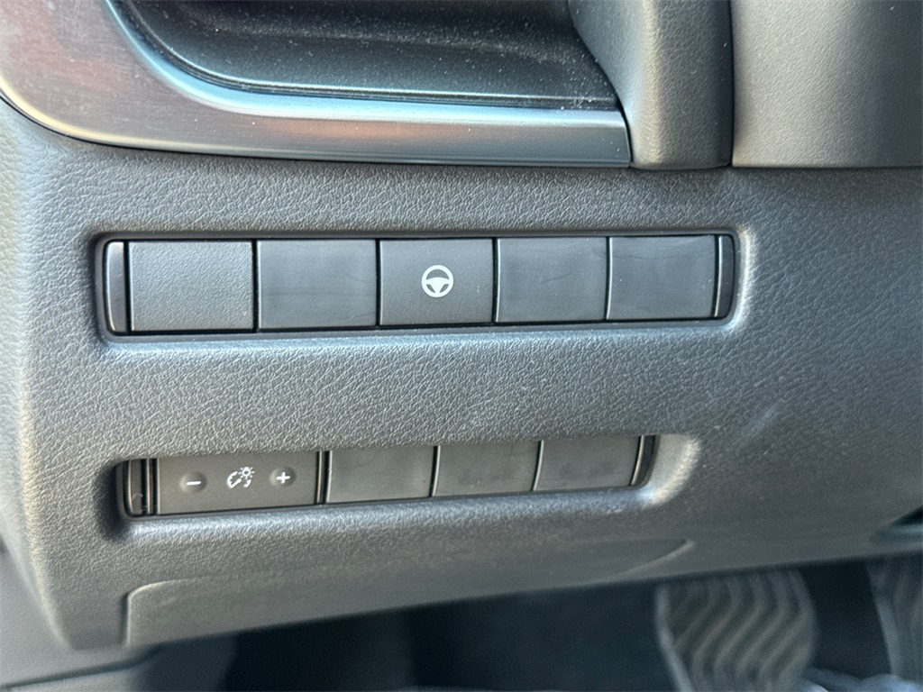 2023 Nissan Rogue SV photo 26
