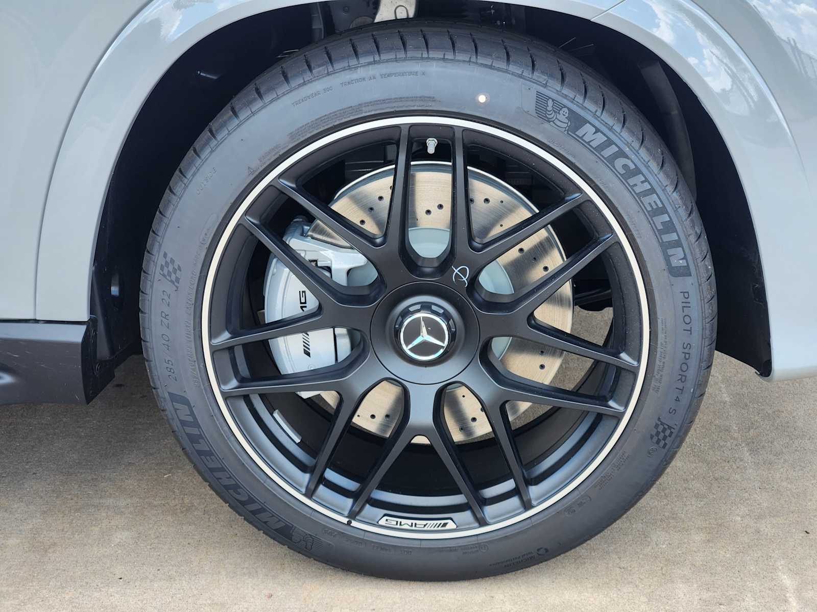 2026 Mercedes Benz GLE AMG 53 4MATIC photo 6