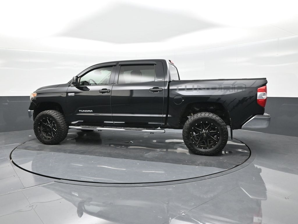 2018 Toyota Tundra SR5 photo 3