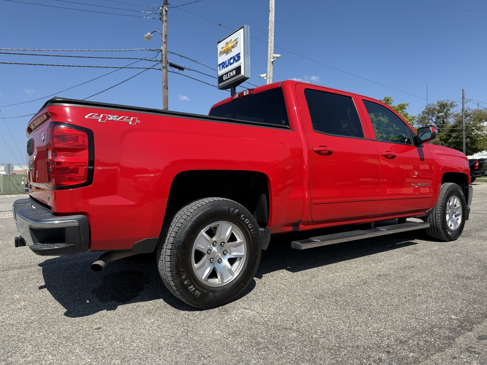 2017 Chevrolet Silverado 1500 LT photo 7