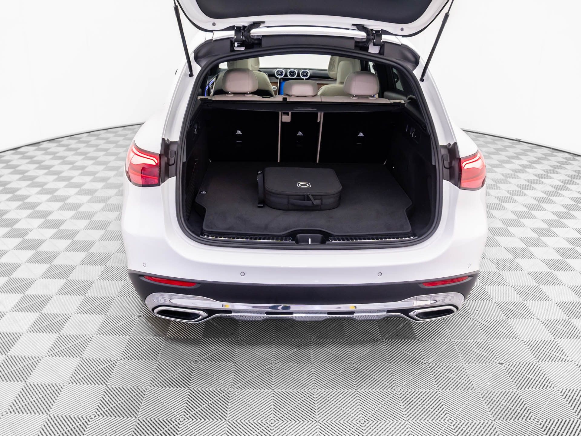 2026 Mercedes Benz GLC 350e 4MATIC photo 29