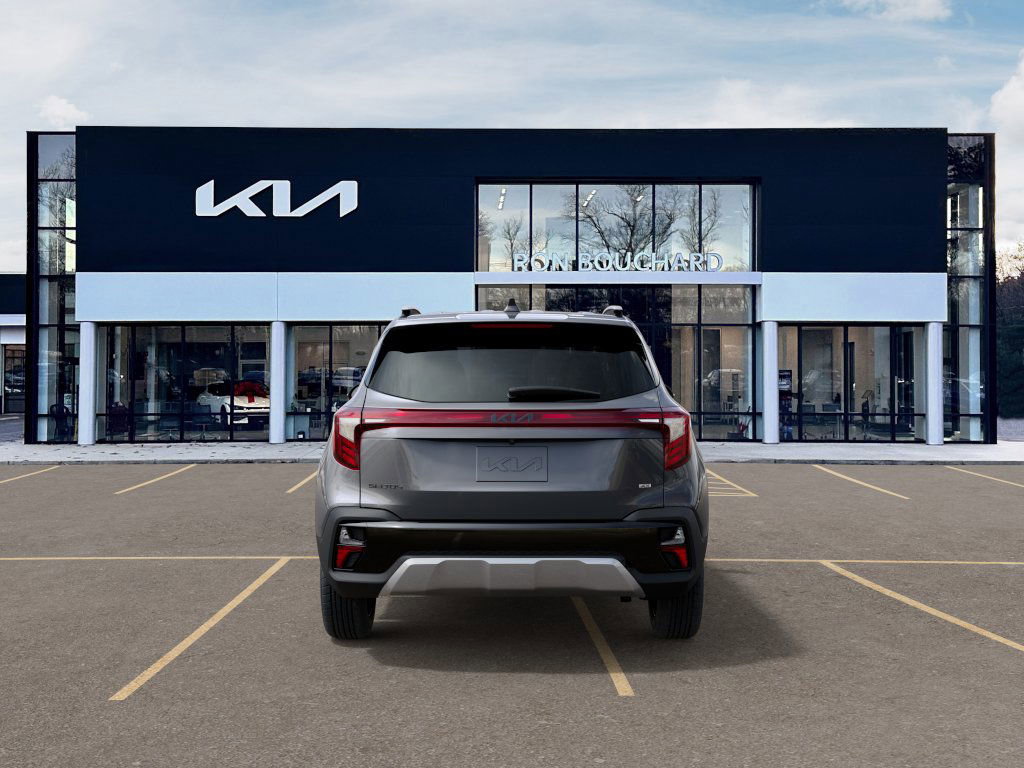 2025 Kia Seltos S photo 4