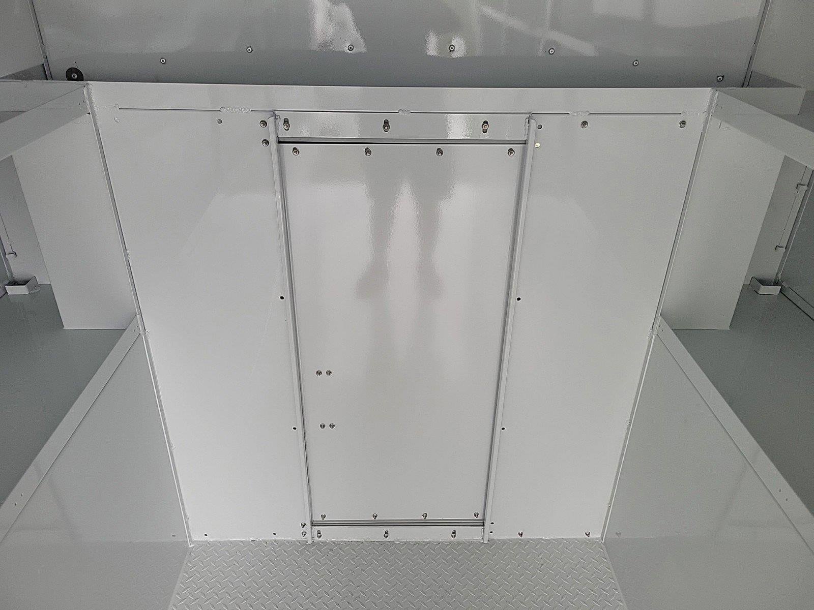 2025 FORD E-350 - Image 19