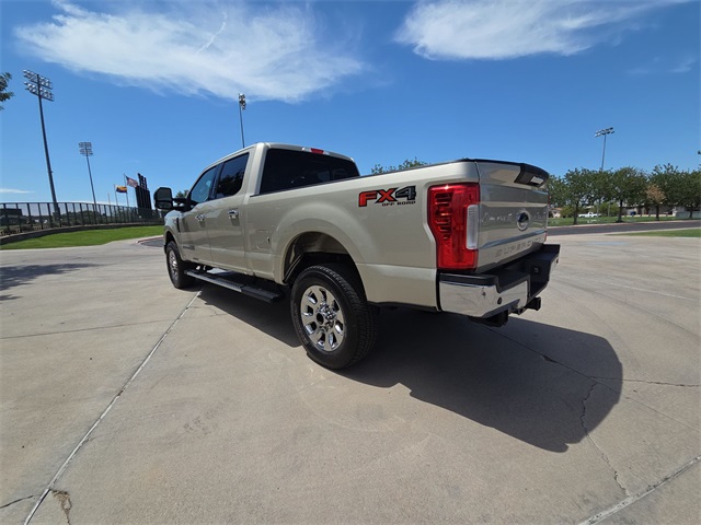 2018 Ford F-250 Lariat photo 3