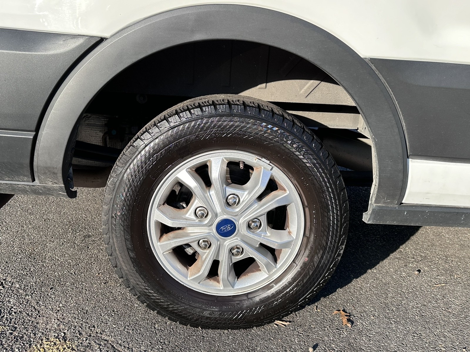 2021 Ford Transit Passenger XLT photo 13