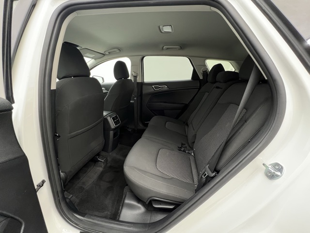 2024 Kia Sportage LX photo 22