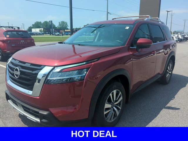 2024 Nissan Pathfinder SL photo 2