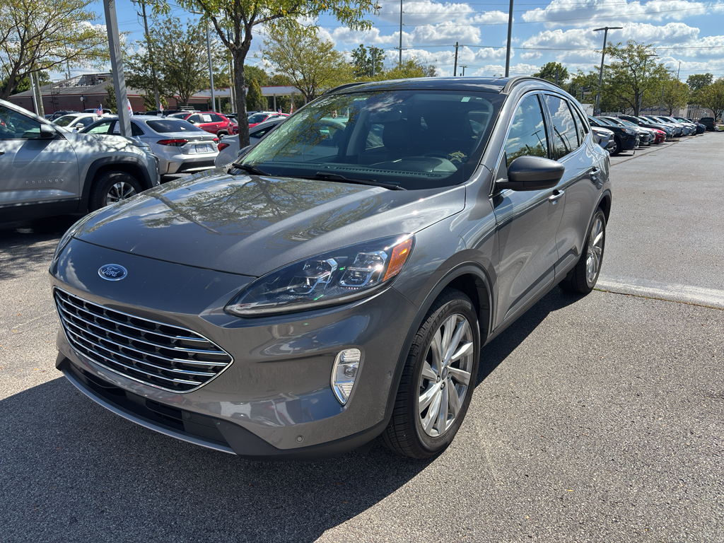 2021 Ford Escape Titanium Hybrid photo 3