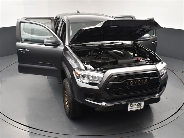 2023 Toyota RAV4 SR5 photo 24
