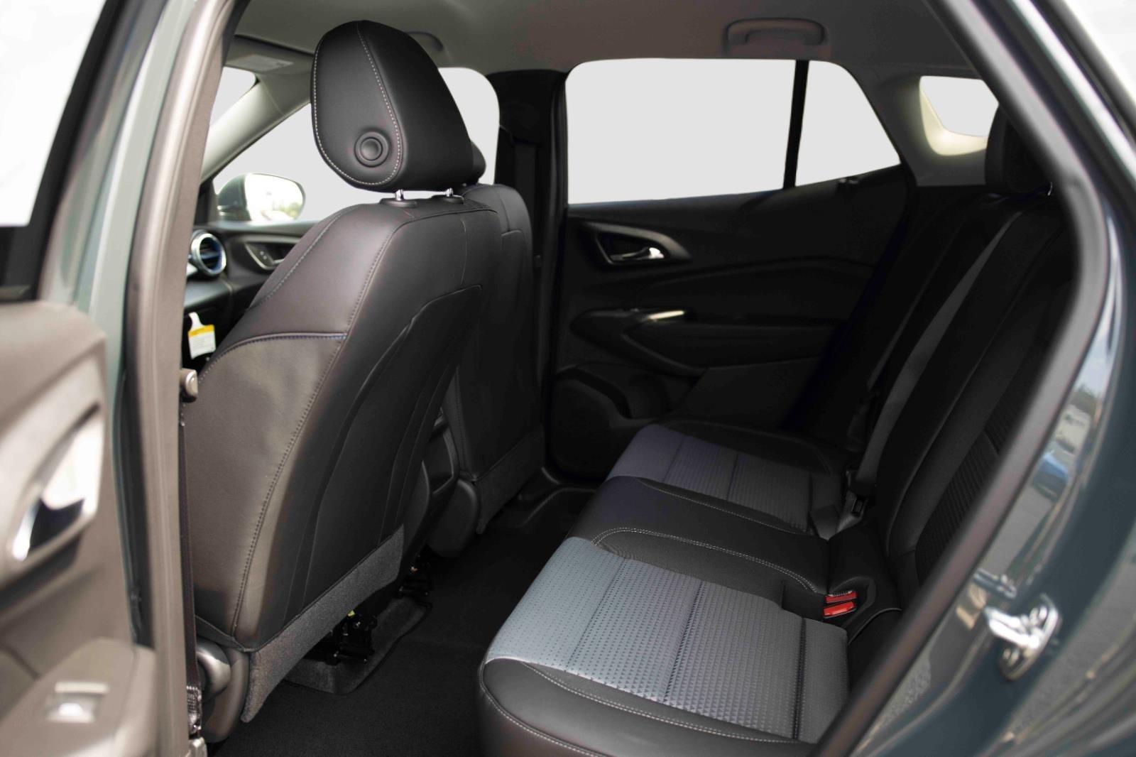 2025 Chevrolet Trax LT photo 20