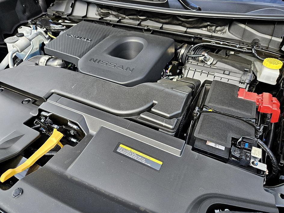 2025 Nissan Murano SV photo 16