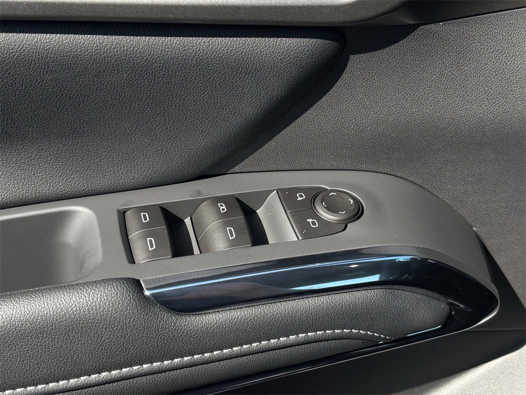 2026 Chevrolet Traverse photo 11