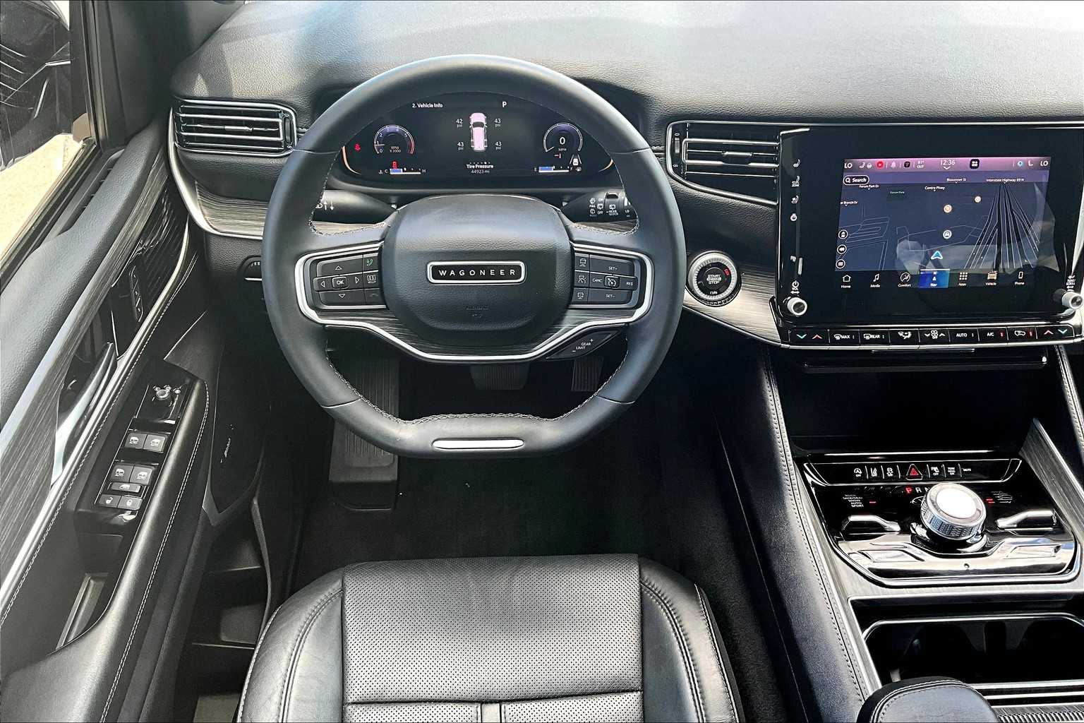 2023 Jeep Wagoneer Series III photo 5