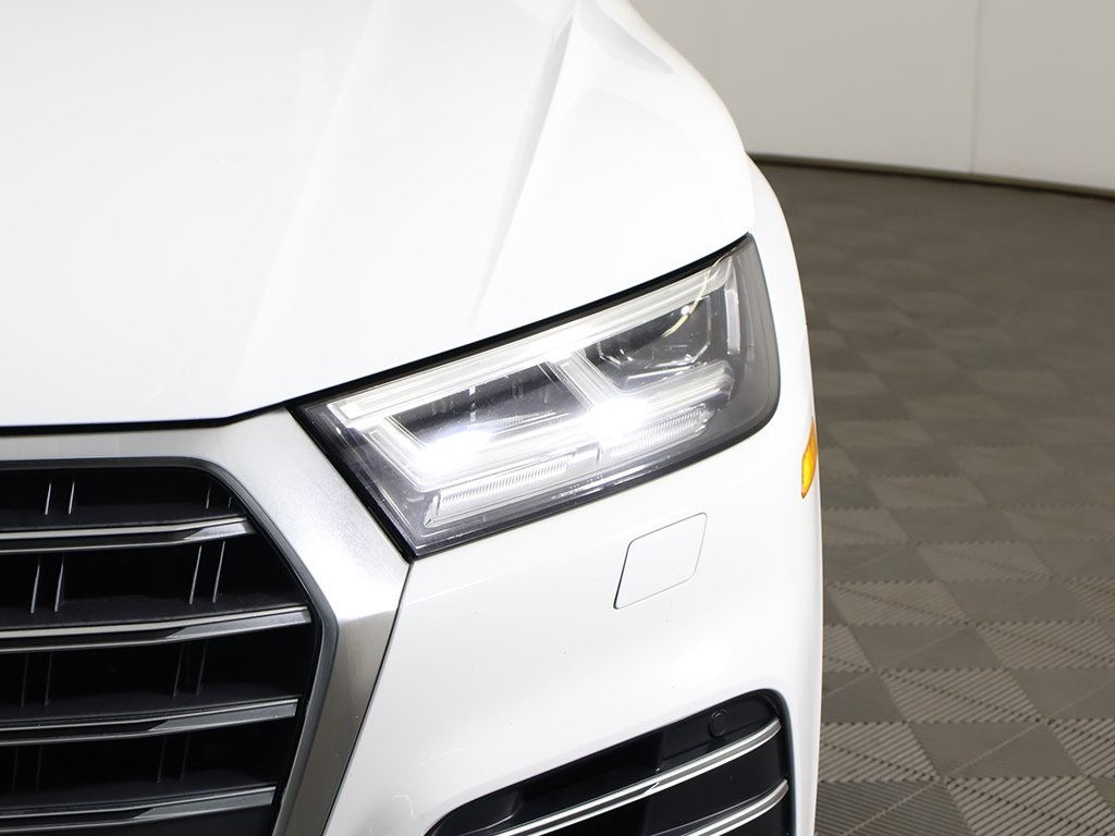 2018 Audi SQ5 Prestige photo 3