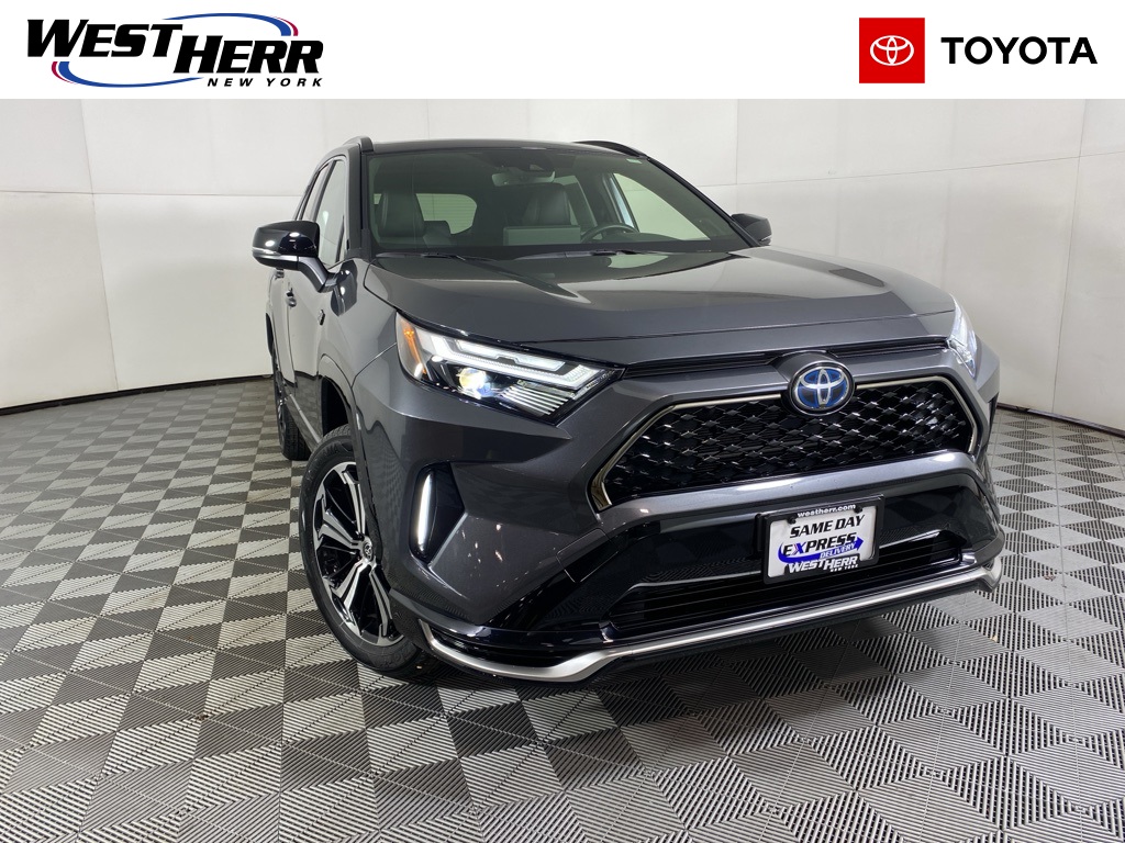 2024 Toyota RAV4 XSE's photo
