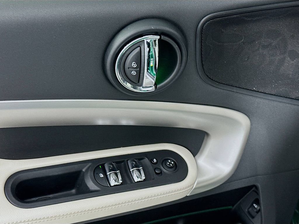 2022 Mini Countryman S photo 17
