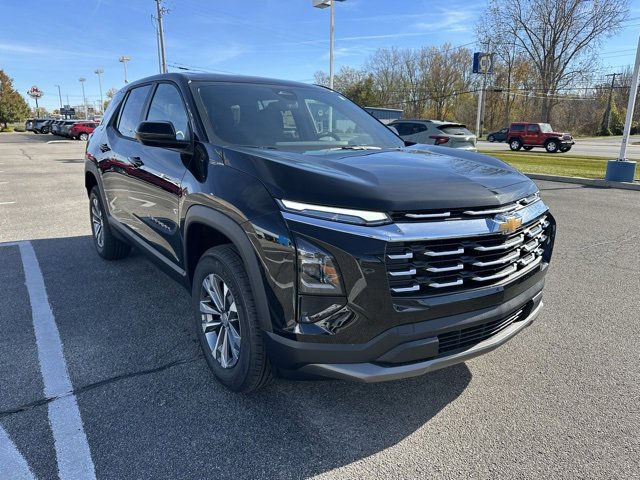 2026 Chevrolet Equinox LT photo 3