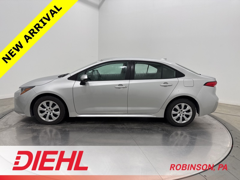 2024 Toyota Corolla LE photo 4