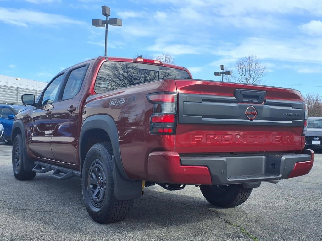 2025 Nissan Frontier PRO-4X photo 4