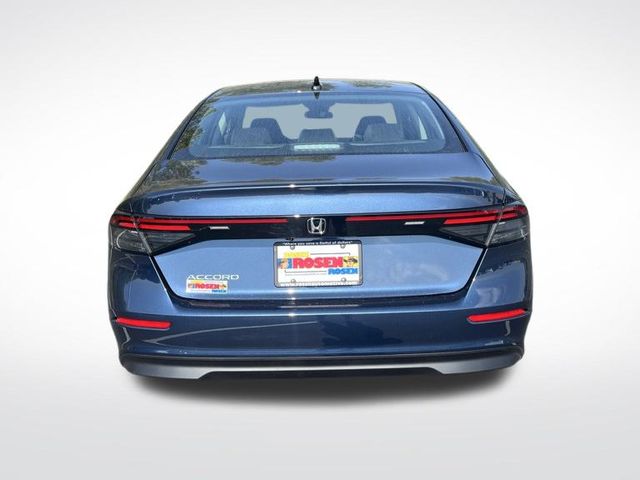 2025 Honda Accord SE photo 4