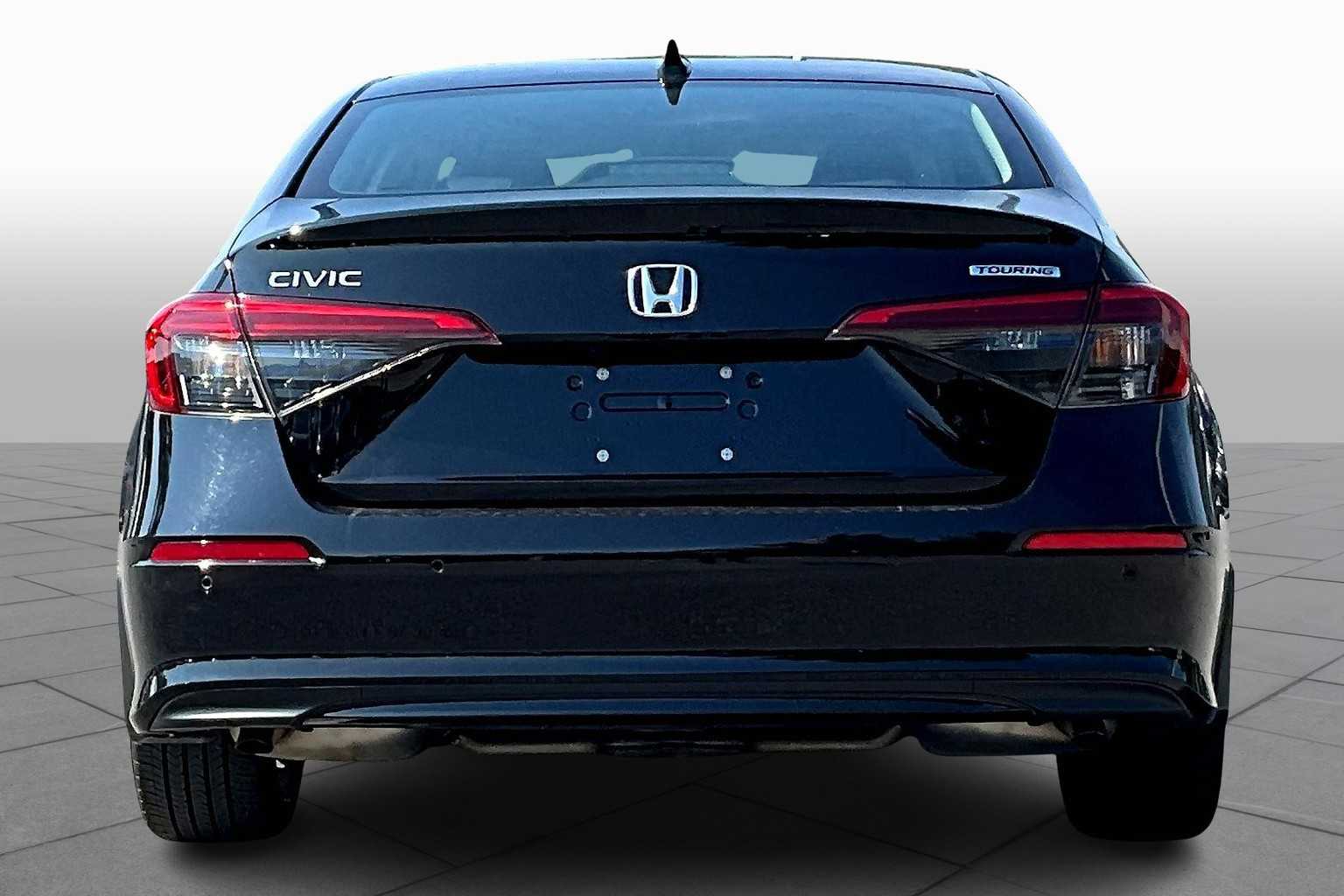 2024 Honda Civic Touring photo 3