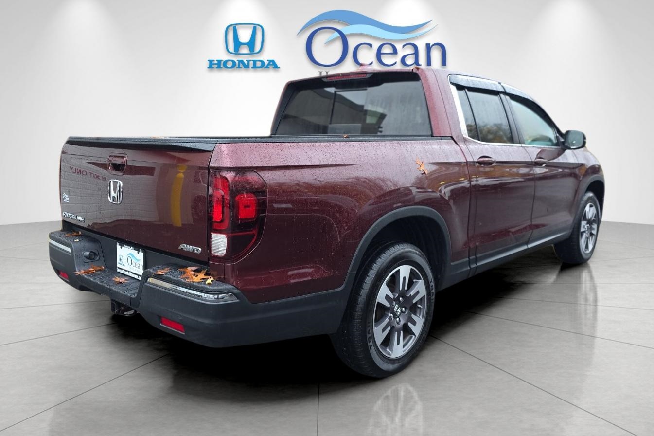 2019 Honda Ridgeline RTL photo 2