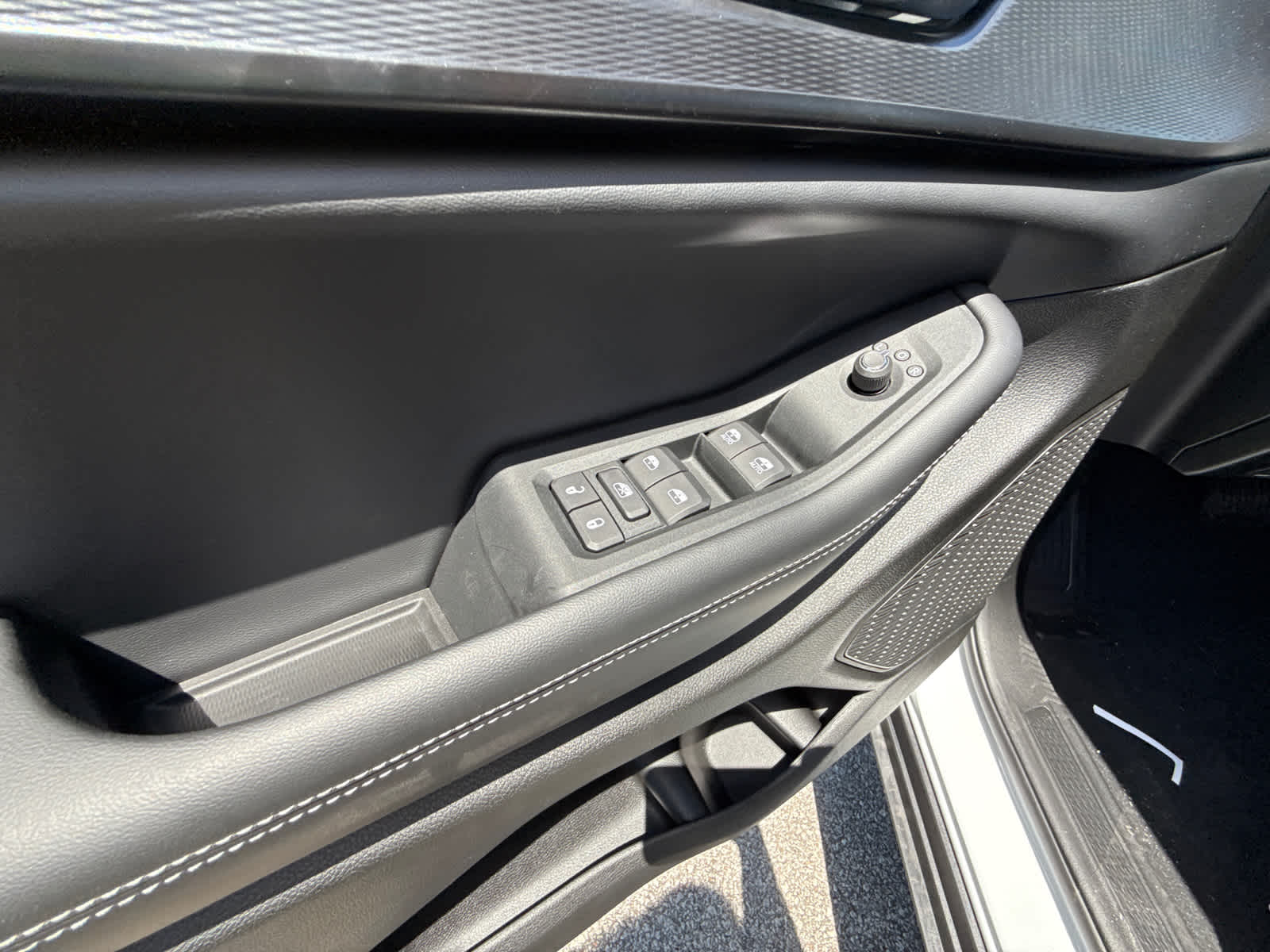 2025 Jeep Grand Cherokee Laredo photo 16