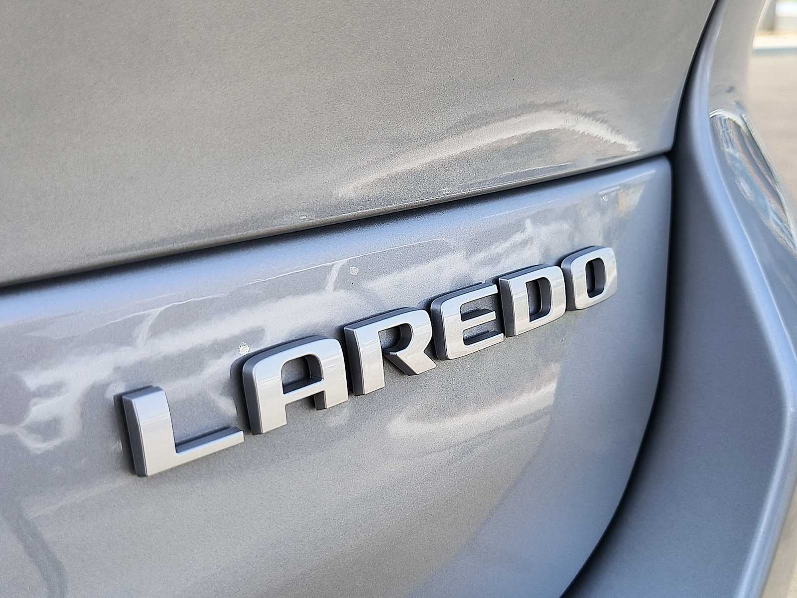 2025 Jeep Grand Cherokee Laredo X photo 2